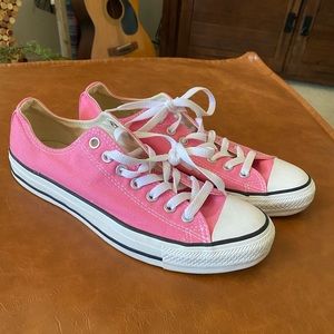 10.5 Women 8.5 Mens. Pink Converse